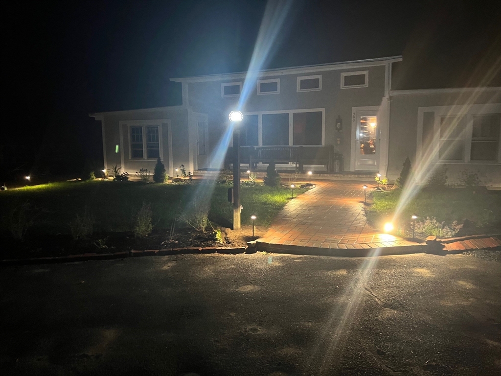 390 Brackett Rd