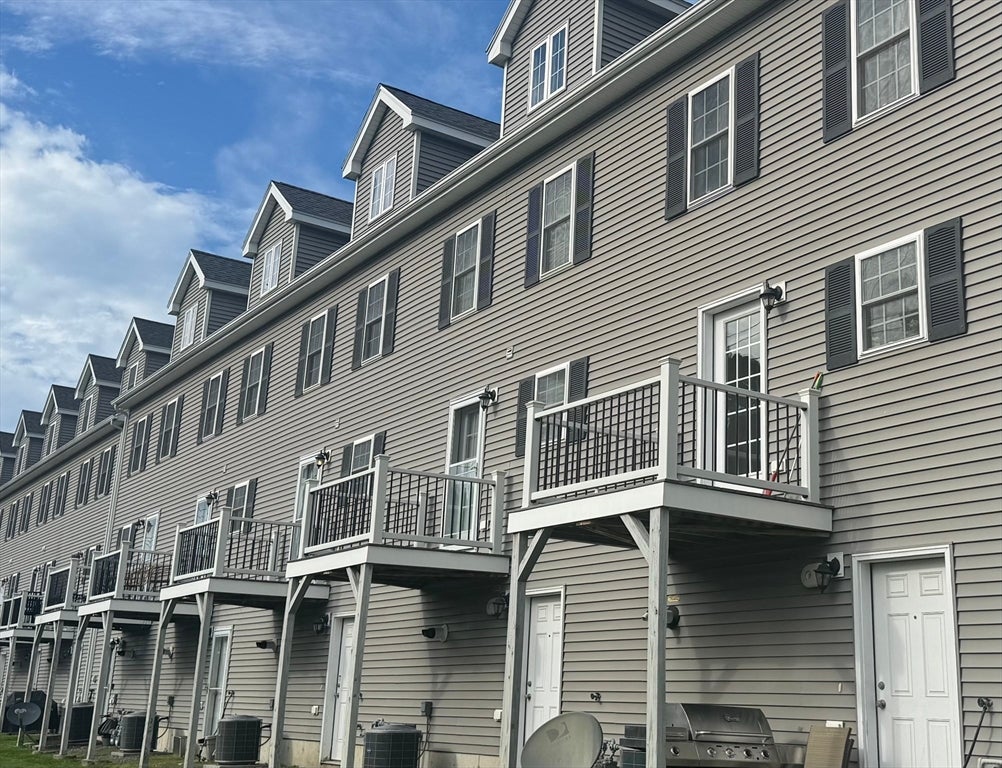 80 Rogers St #503, Lowell, MA, 80 Rogers St #503, Lowell, MA Photo #3