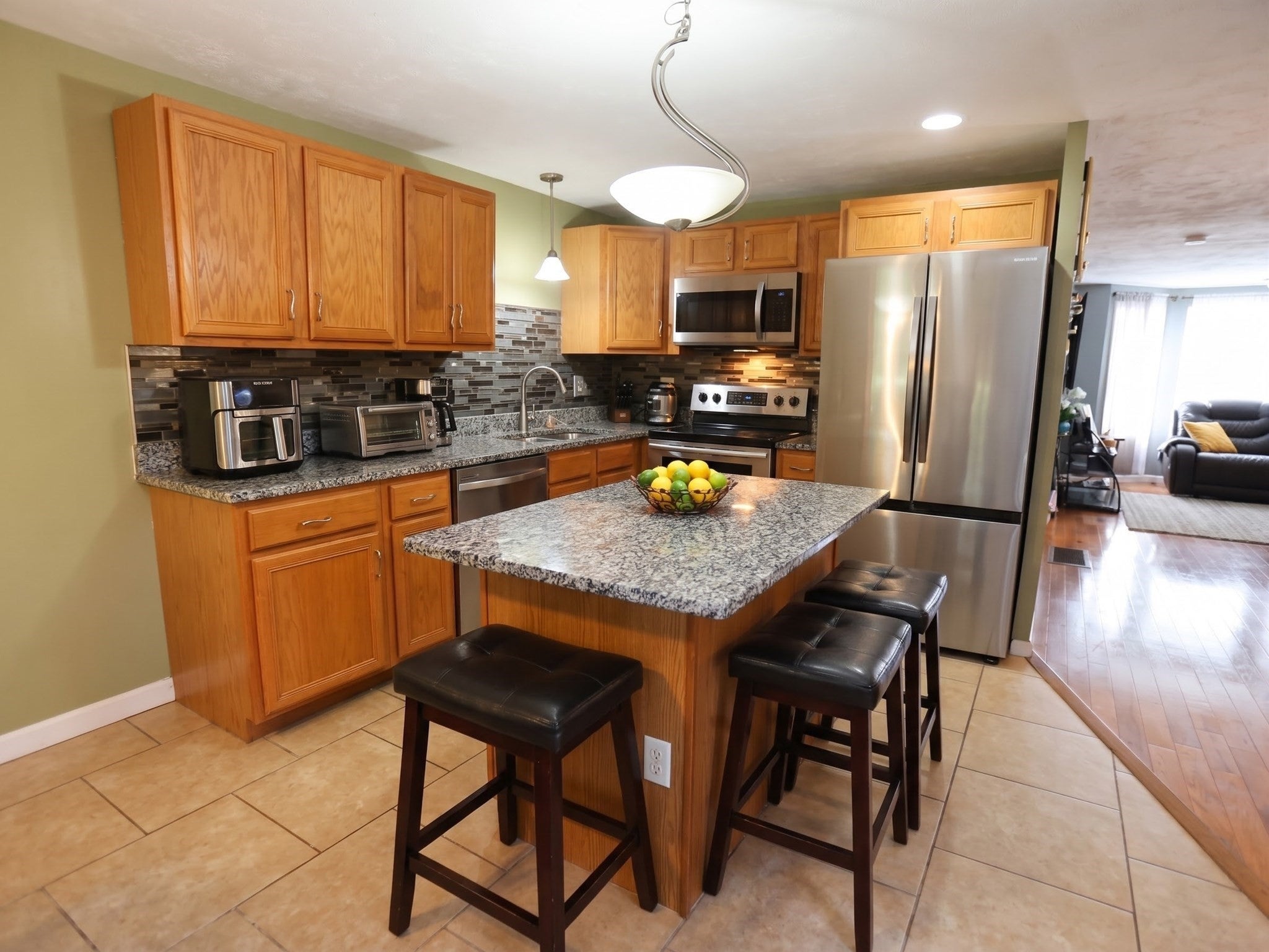 130 Ledgecrest Dr
