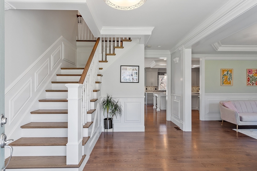 139 Deerfoot Rd