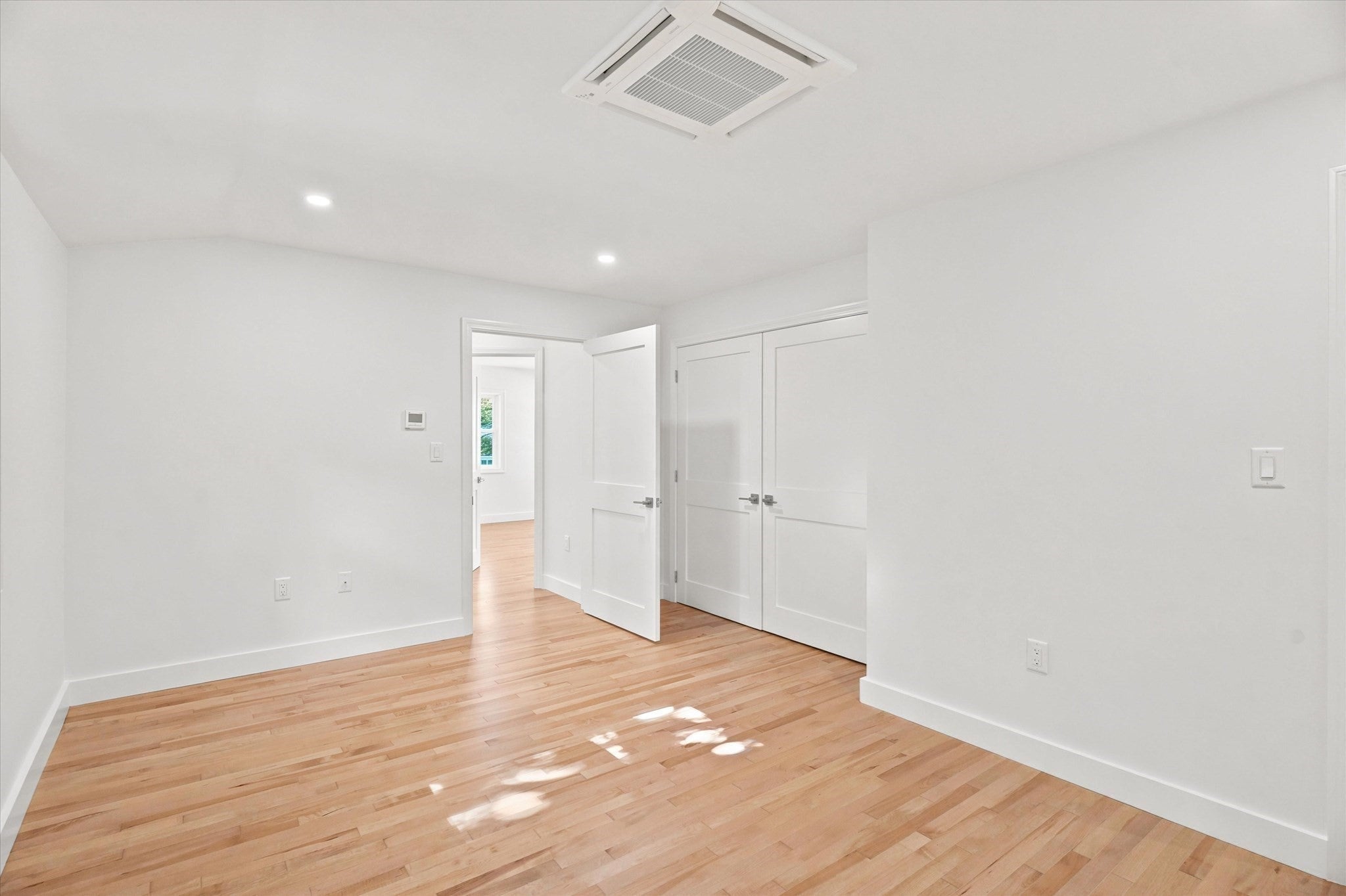 8 Wilmington Road, Burlington, MA, 8 Wilmington Road, Burlington, MA Photo #26