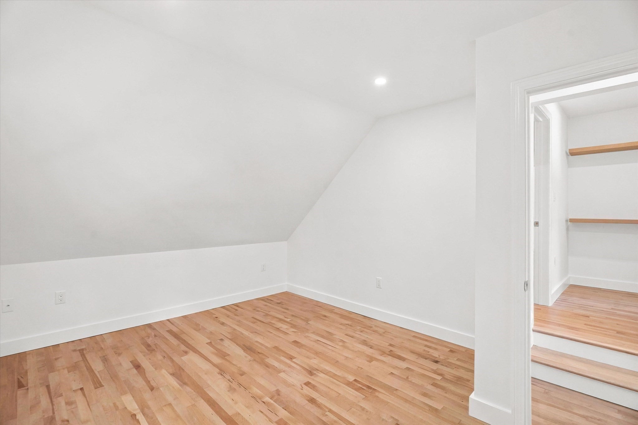 8 Wilmington Road, Burlington, MA, 8 Wilmington Road, Burlington, MA Photo #28