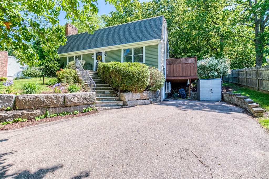 33 Overlook Ave