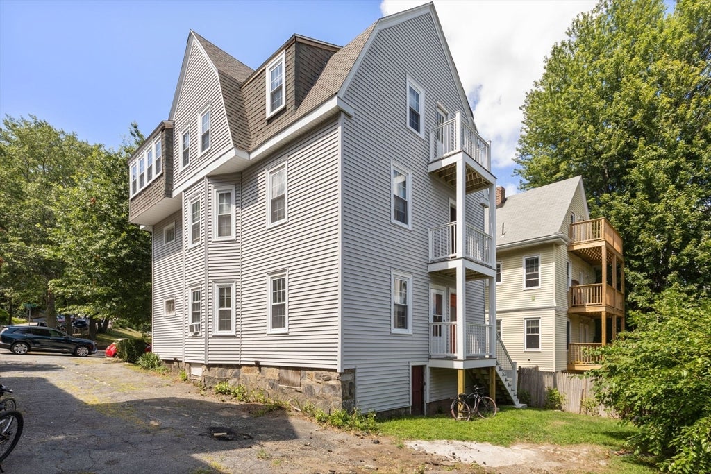 78 Brooks St