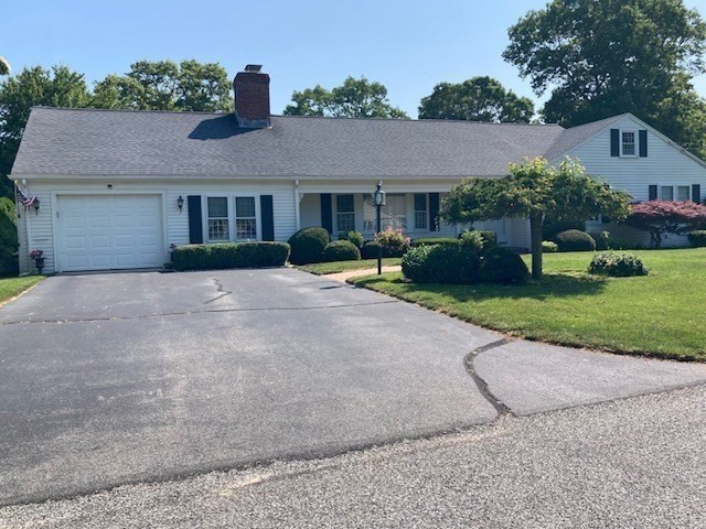 18 Lily Pond Drive