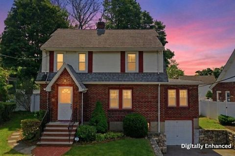 Photo of 189 Playstead Road, Medford, MA 02155 (MLS # 73522600)