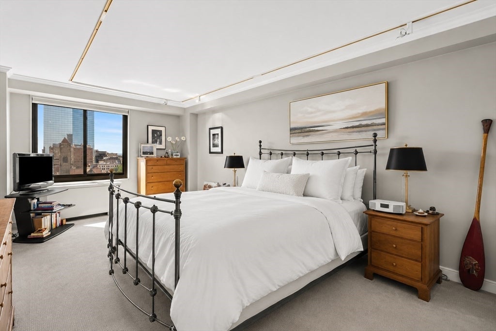 180 Beacon ST #15B, Boston, MA Photo #24
