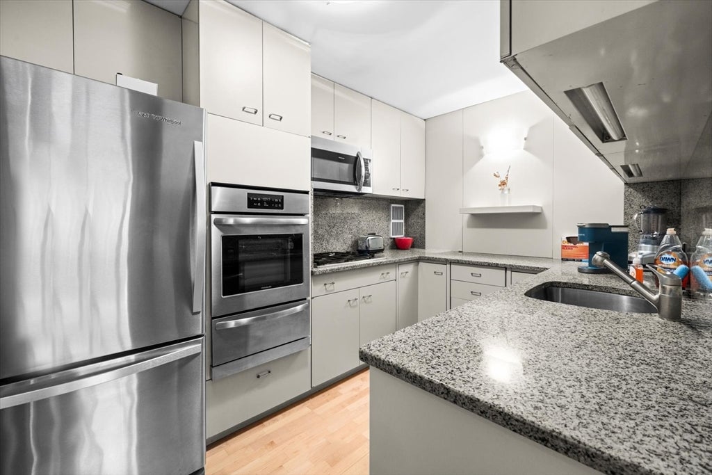180 Beacon ST #15B, Boston, MA Photo #7