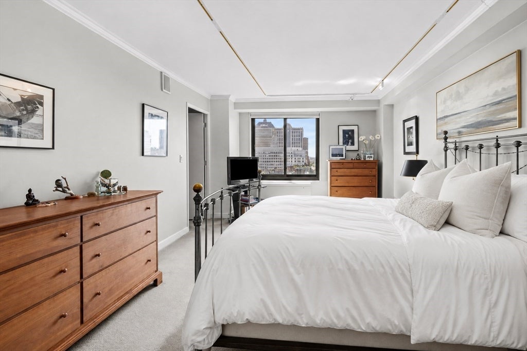 180 Beacon ST #15B, Boston, MA Photo #25
