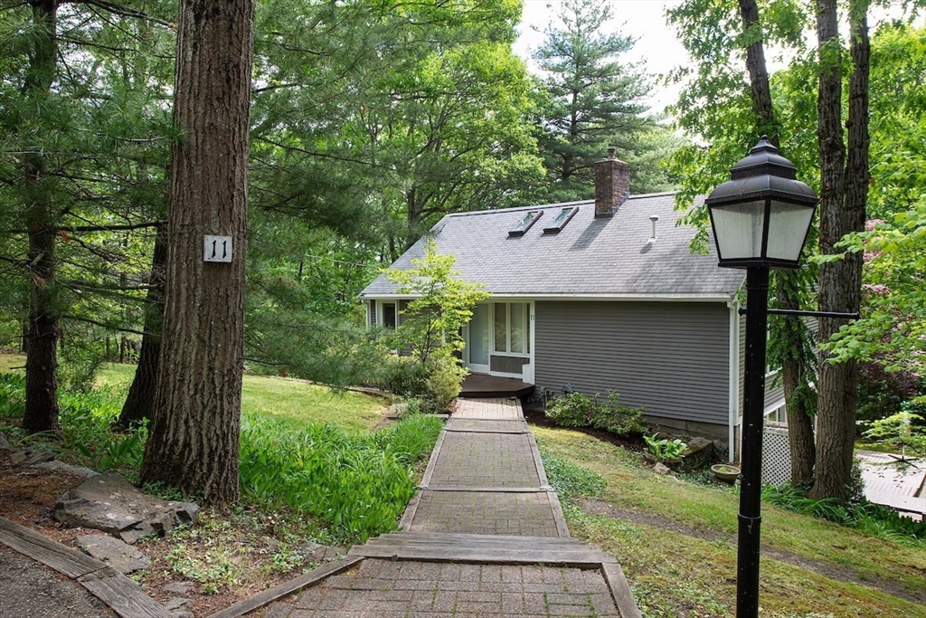 11 Juniper Ridge Rd