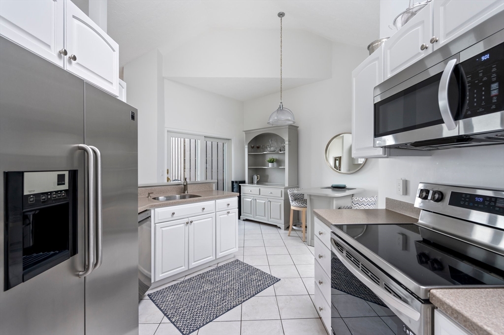 19 Oceanside Drive 19
