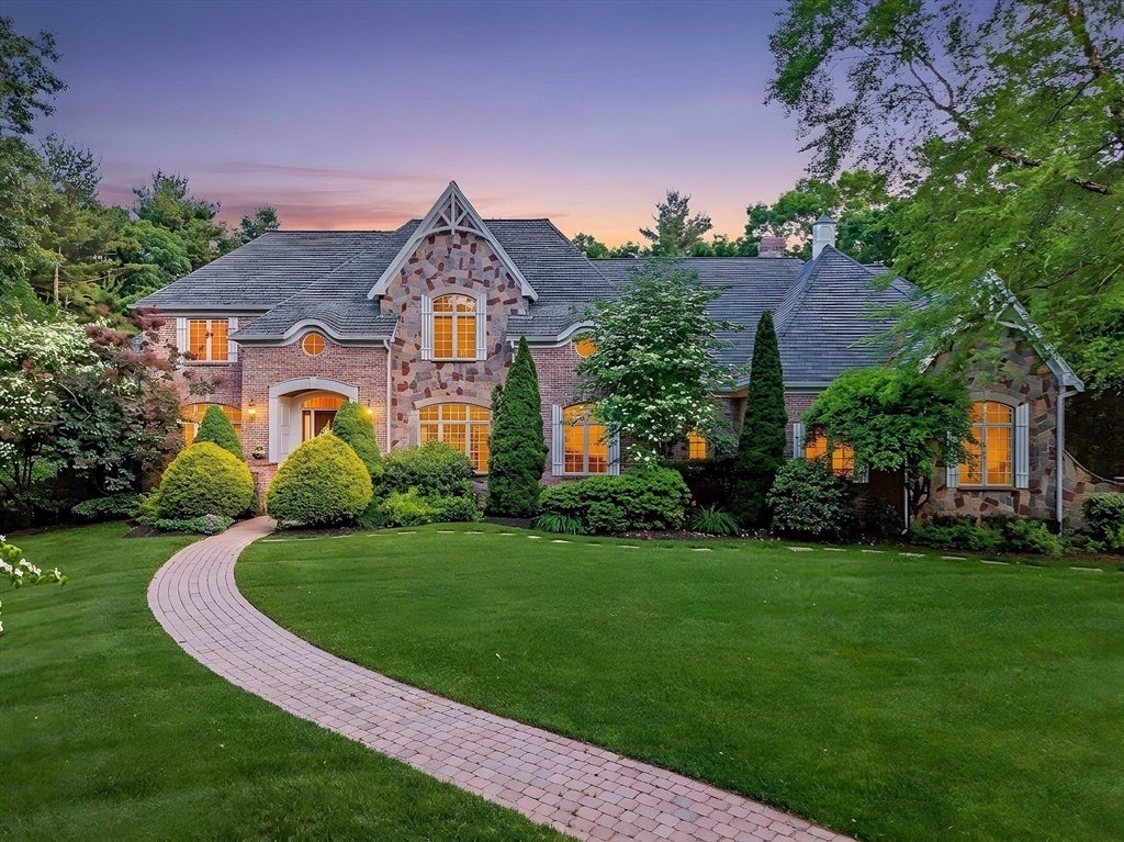 6 Trailside Way