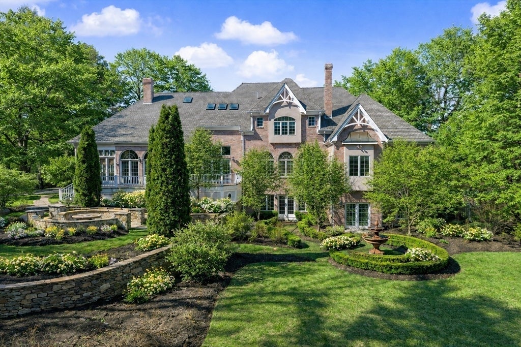 6 Trailside Way