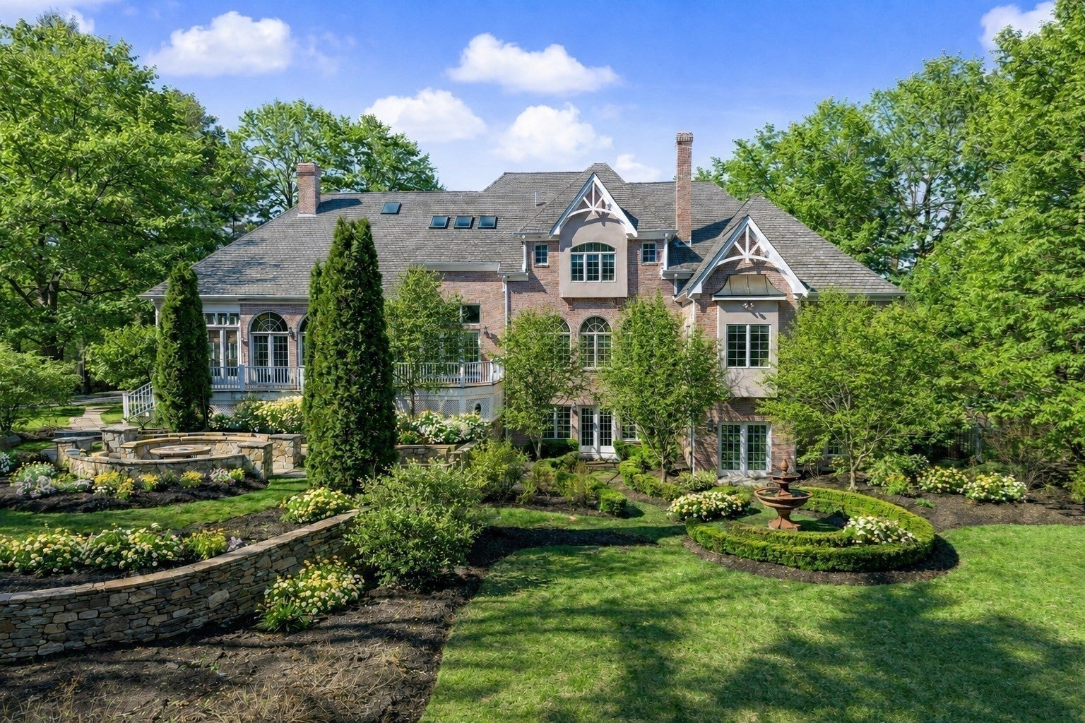 6 Trailside Way