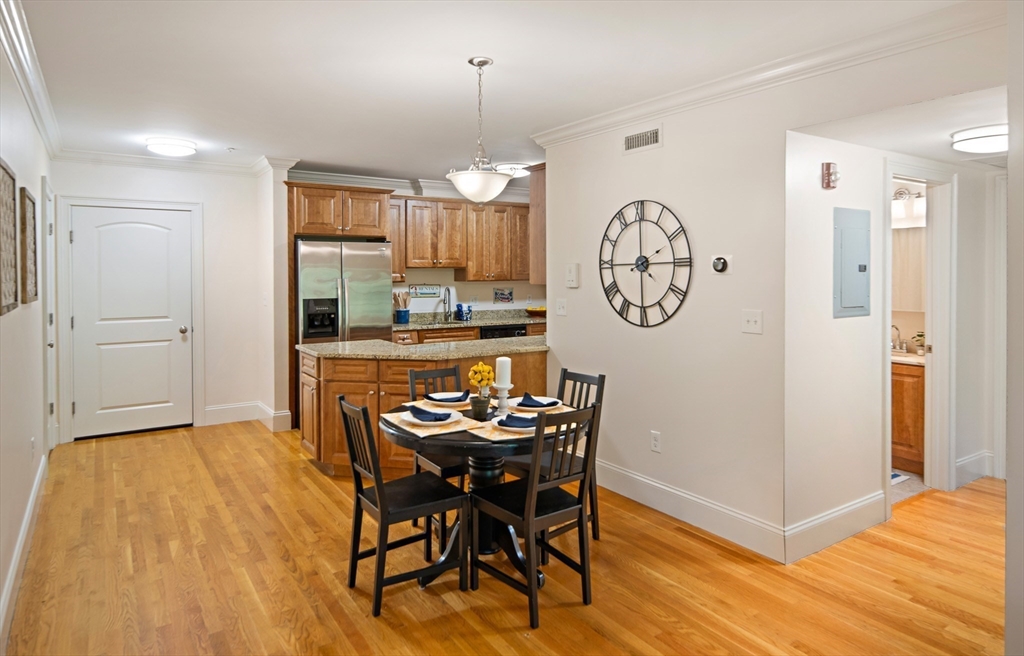 255 Winter St 302