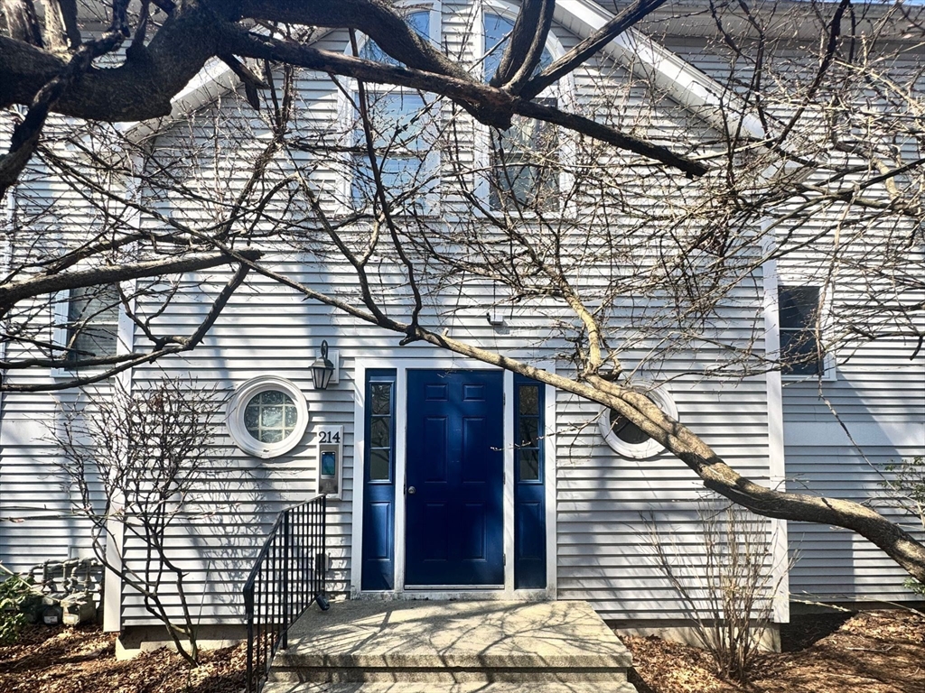 214 Florence St A