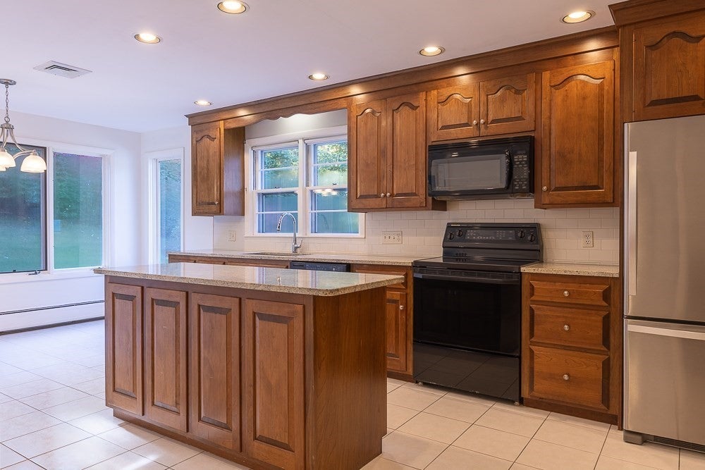 346 Chestnut St, Franklin, MA, 346 Chestnut St, Franklin, MA Photo #5