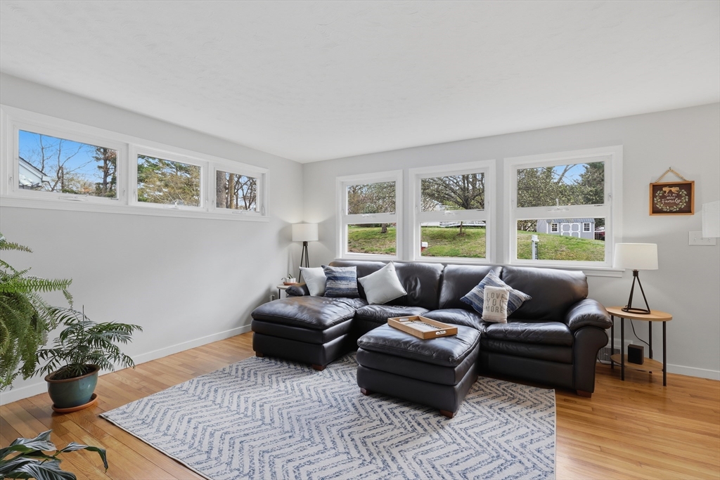 39 Shady Lane Avenue