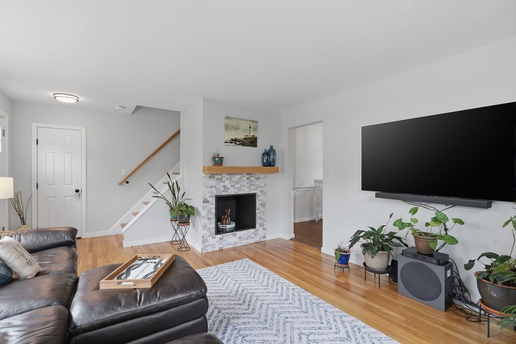 39 Shady Lane Avenue