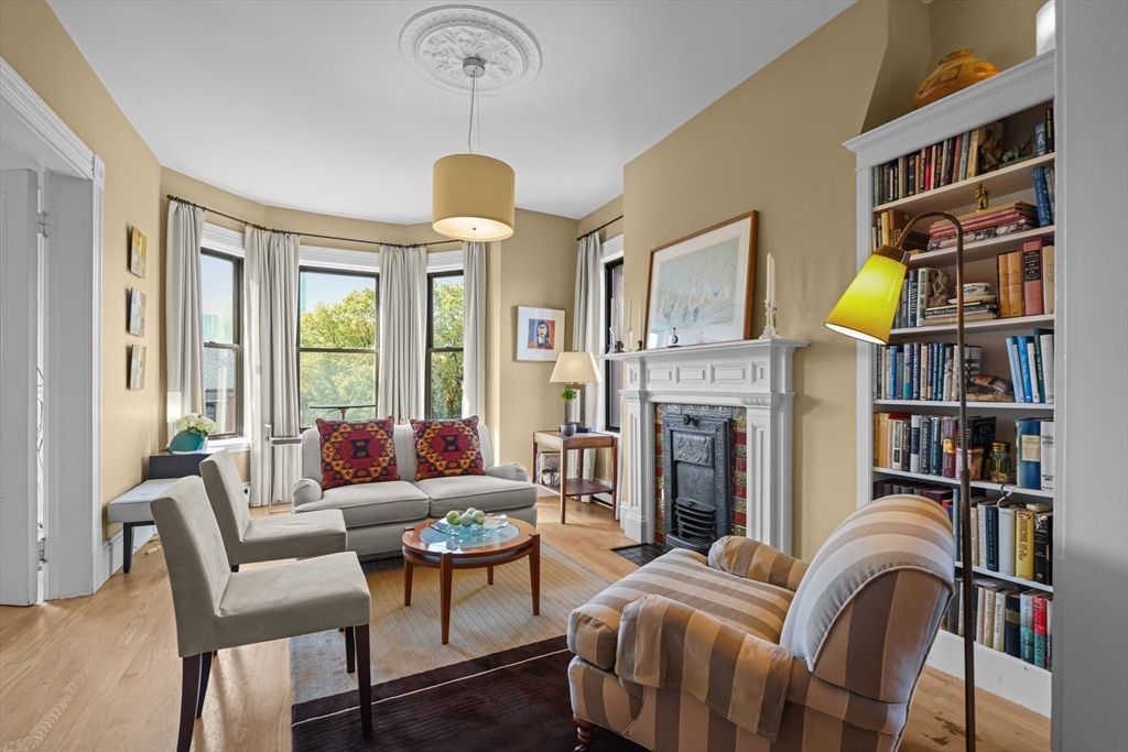 258 Shawmut Ave 8