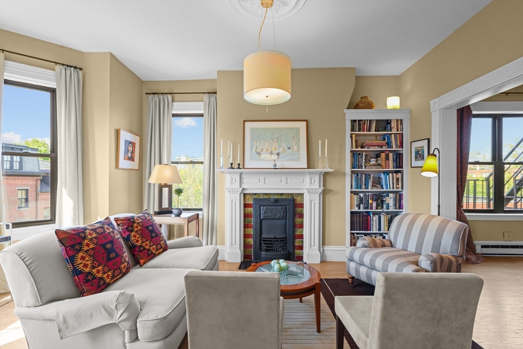 258 Shawmut Ave 8