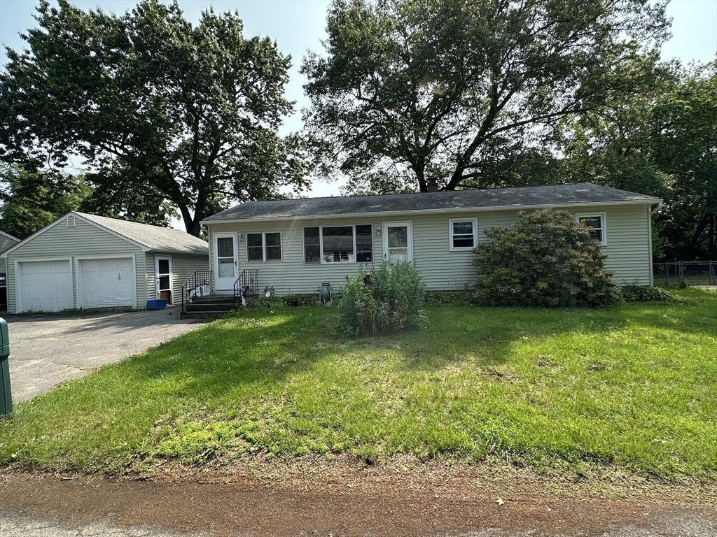 24 Arnold St