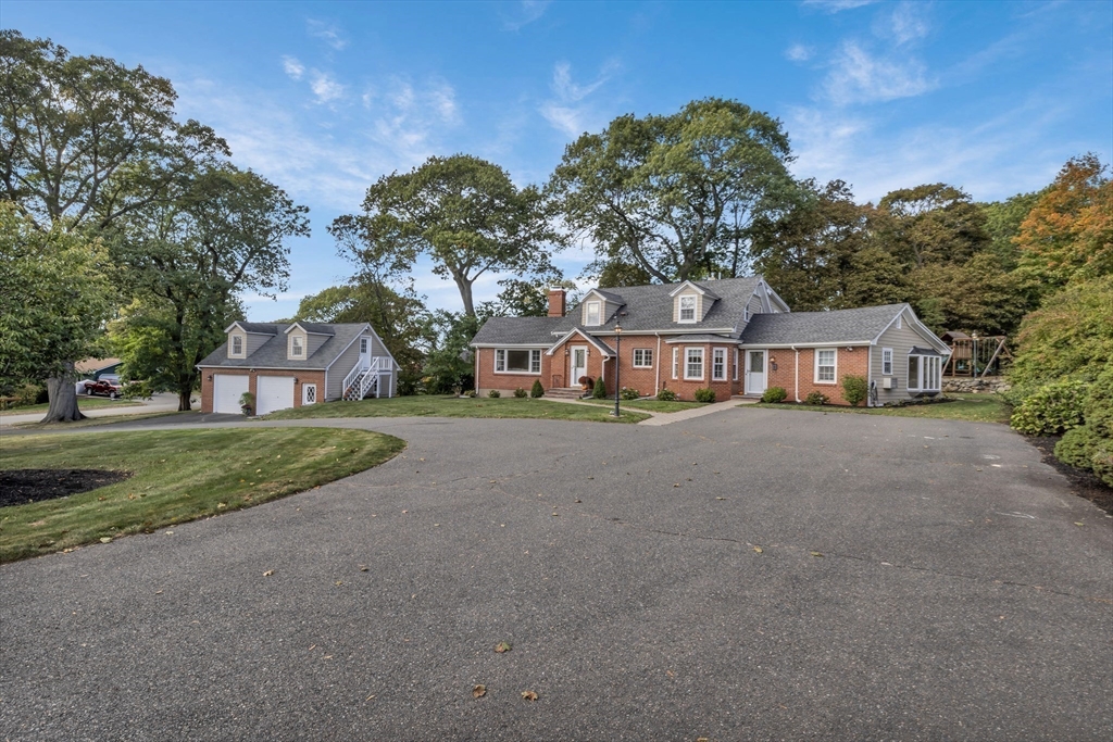 27 Burley Farm Rd
