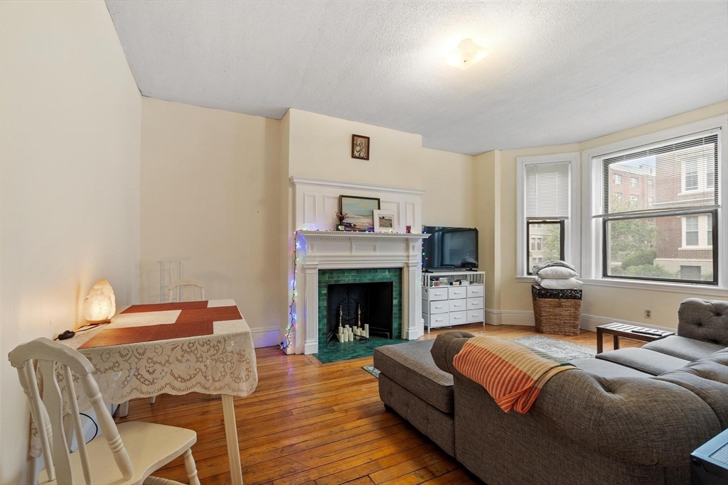 16 Glenville Ave 1