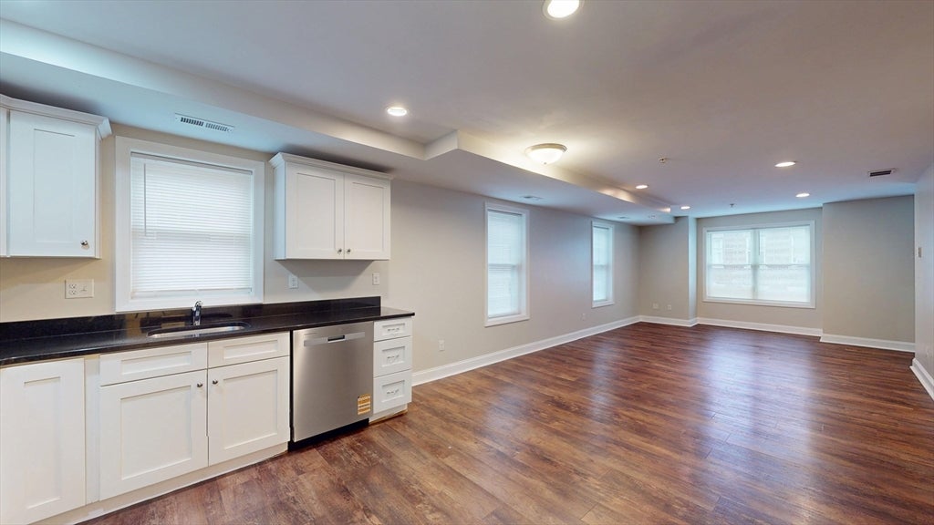 60 Holworthy ST #6, Boston, MA Photo #5
