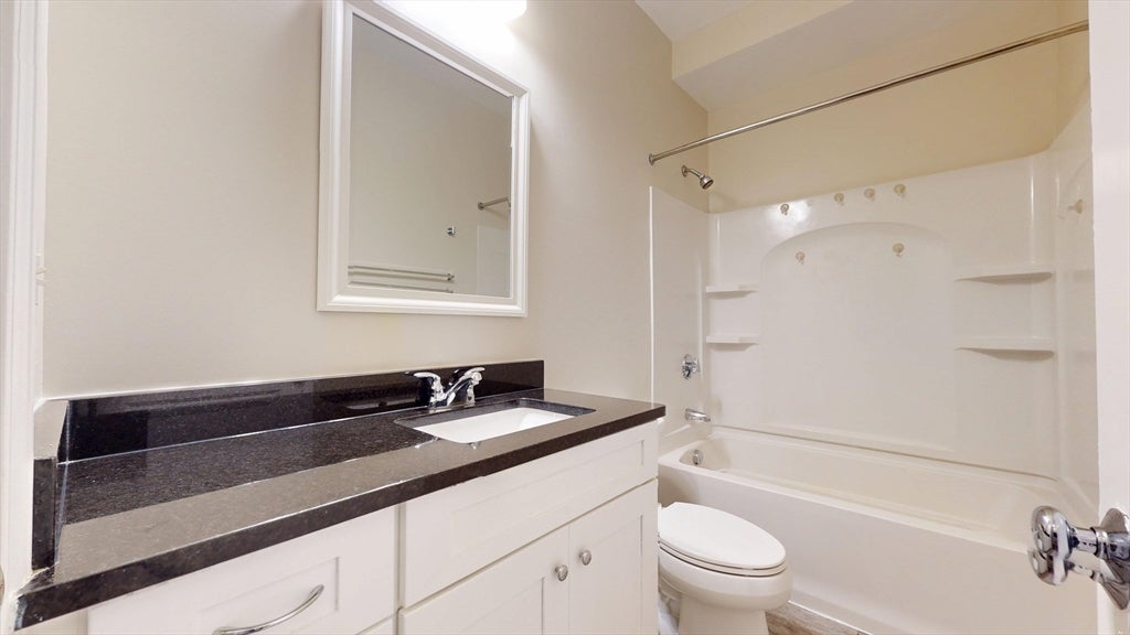 60 Holworthy ST #6, Boston, MA Photo #11