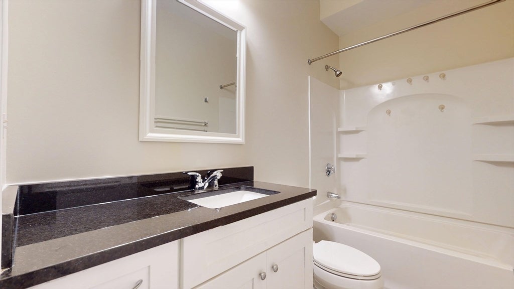 60 Holworthy ST #6, Boston, MA Photo #12