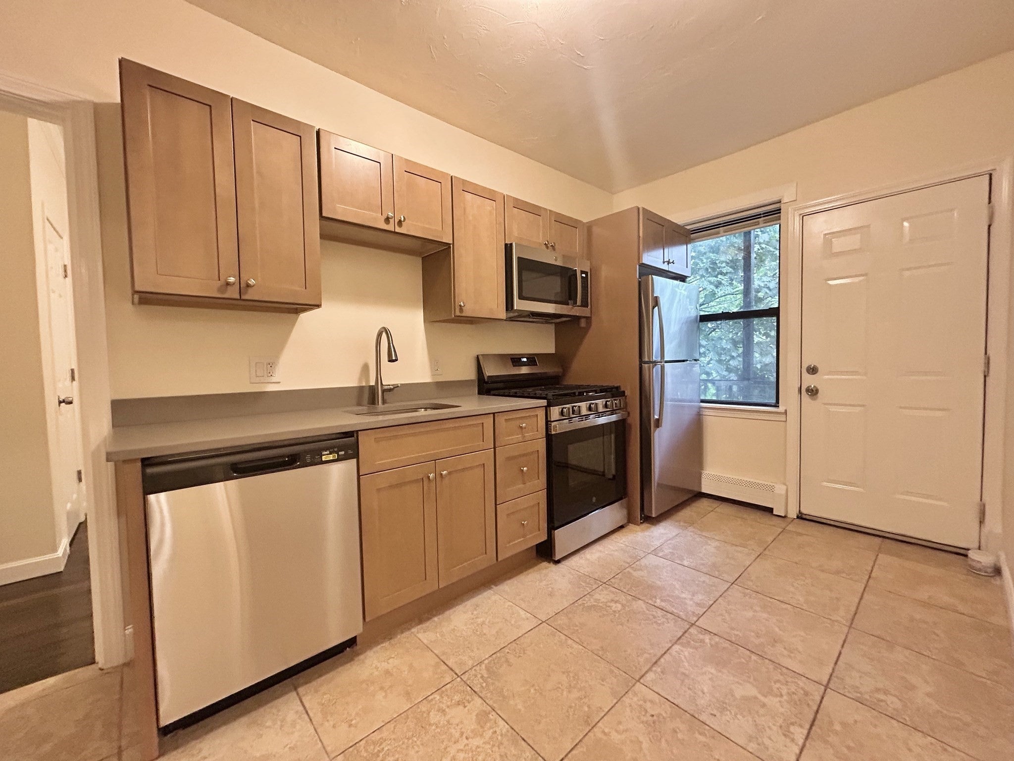 435 Walnut Ave #6, Boston, MA, 435 Walnut Ave #6, Boston, MA Photo #2