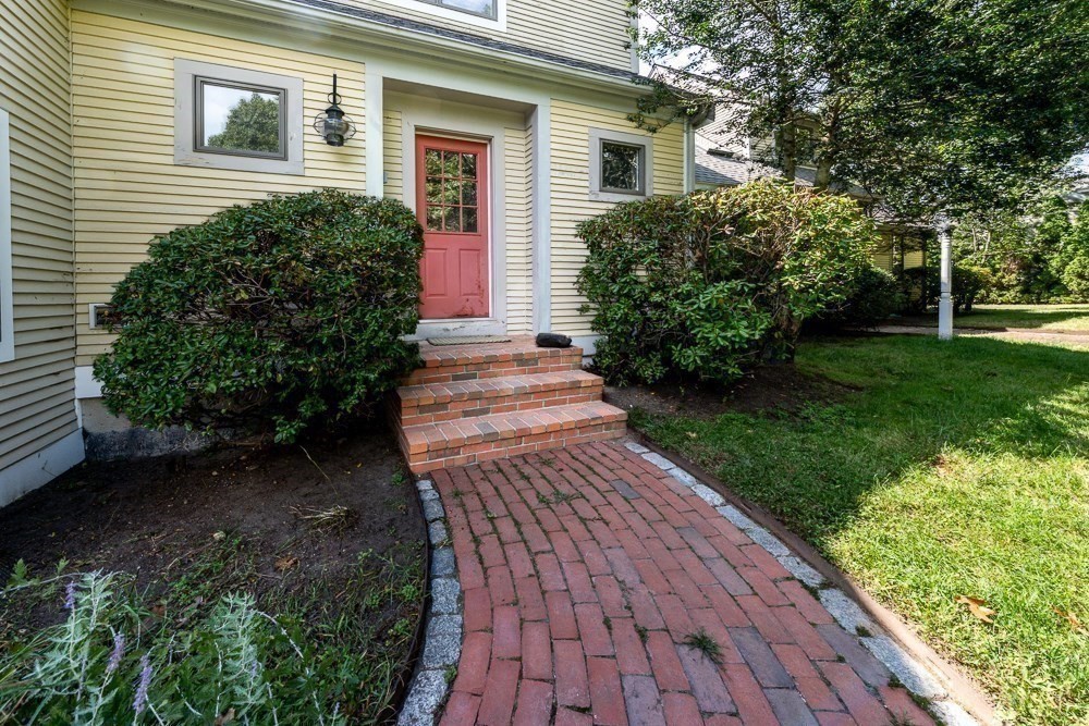 498 Elliott Road