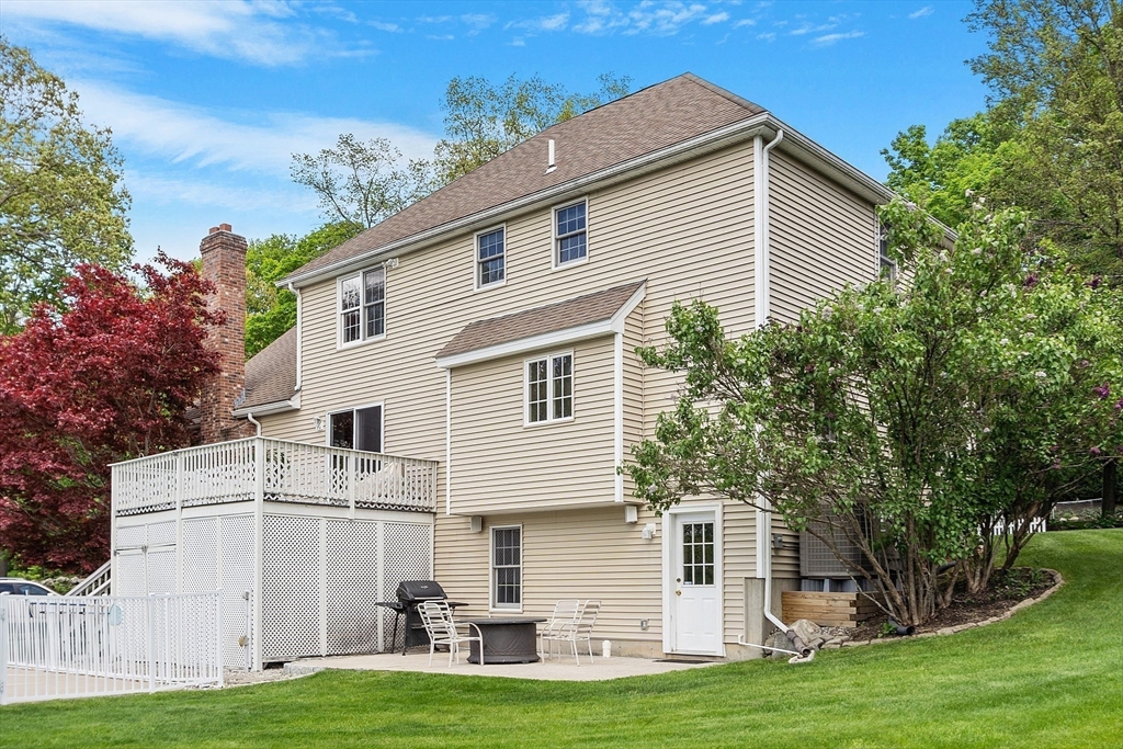 33 Oak St