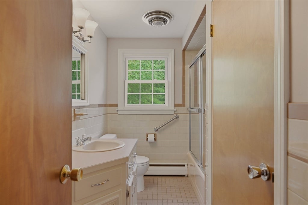 145 Stoney Hill Rd, Swansea, MA, 145 Stoney Hill Rd, Swansea, MA Photo #18