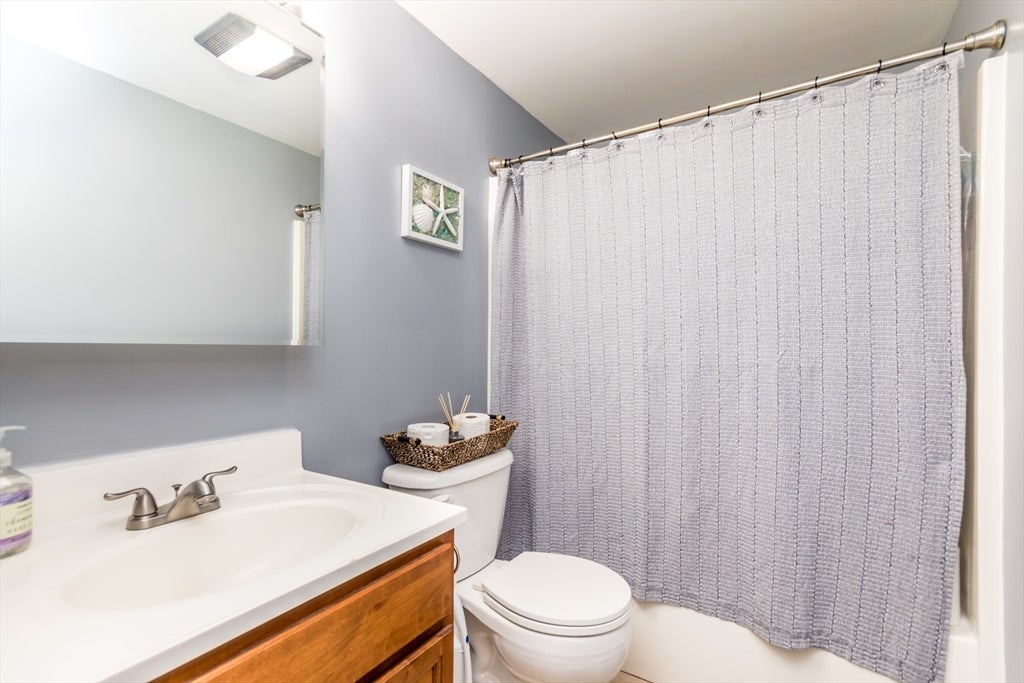4 Standish Ave, Wareham, MA, 4 Standish Ave, Wareham, MA Photo #17