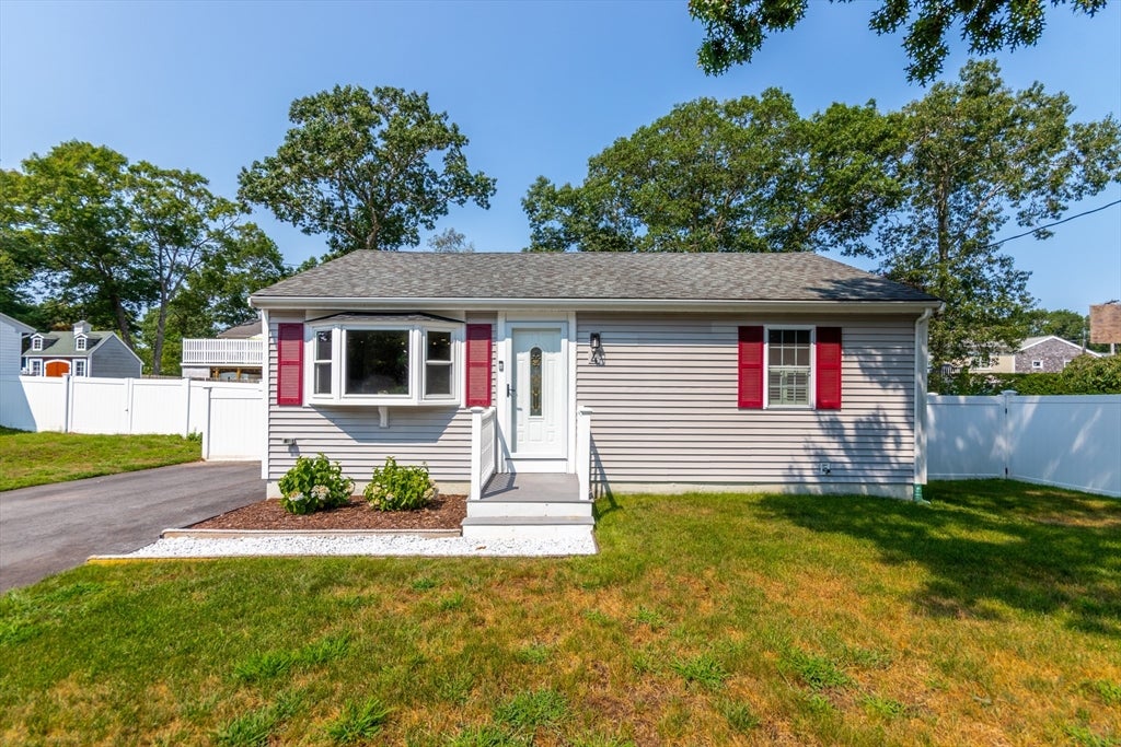 4 Standish Ave, Wareham, MA, 4 Standish Ave, Wareham, MA Photo #1