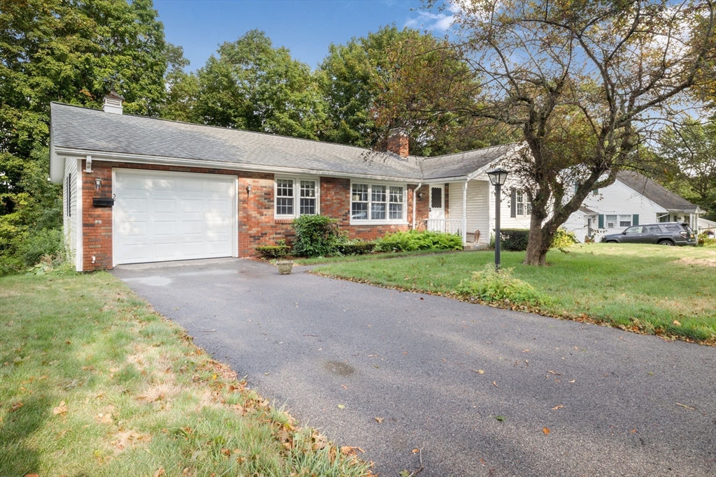 32 Scenic Dr
