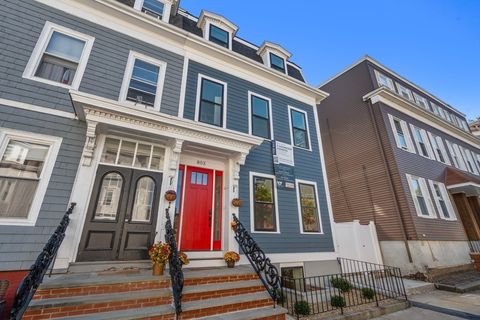 803 E 5th St Boston MA 02127