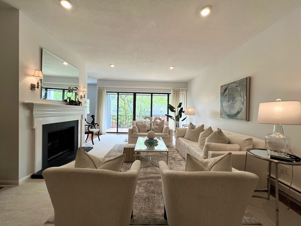 65 Grove St 445