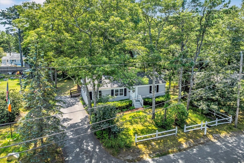 11 Hazelwood Rd