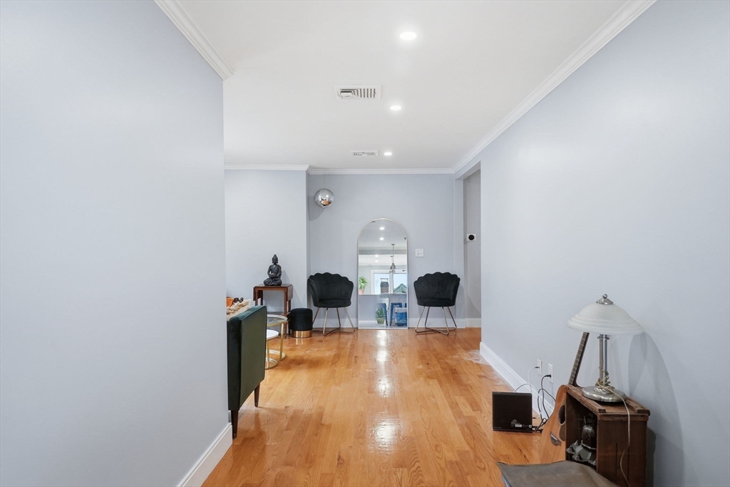 19 Wright Ave. 3