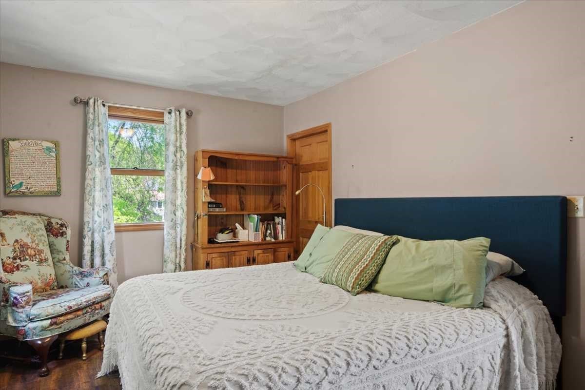212 Grove St, Clinton, MA Photo #10