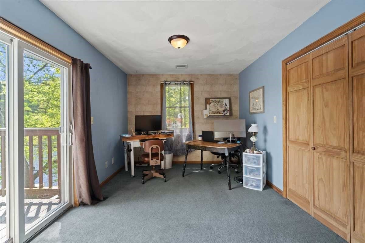 212 Grove St, Clinton, MA Photo #17