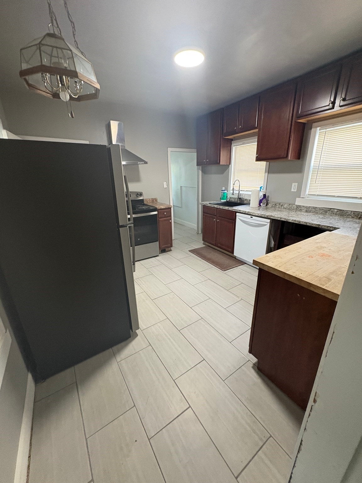 1088 Bridge St, Lowell, MA Photo #3