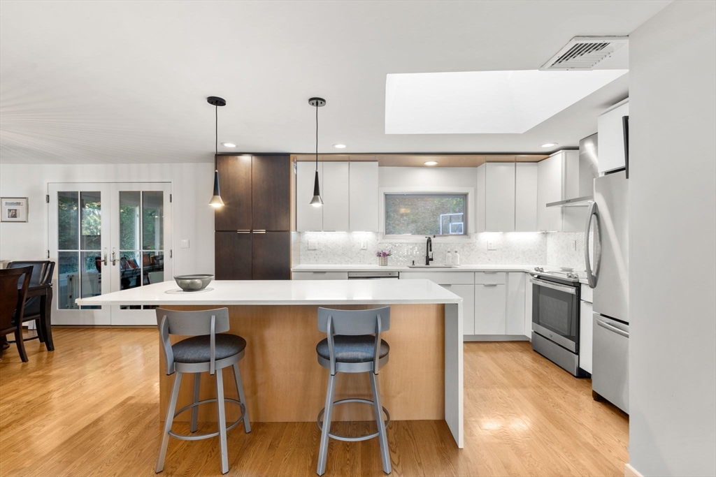 28 Woodbine Circle