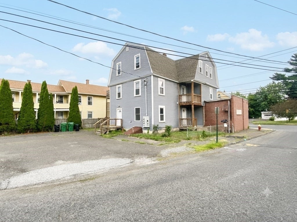 182 Chicopee St