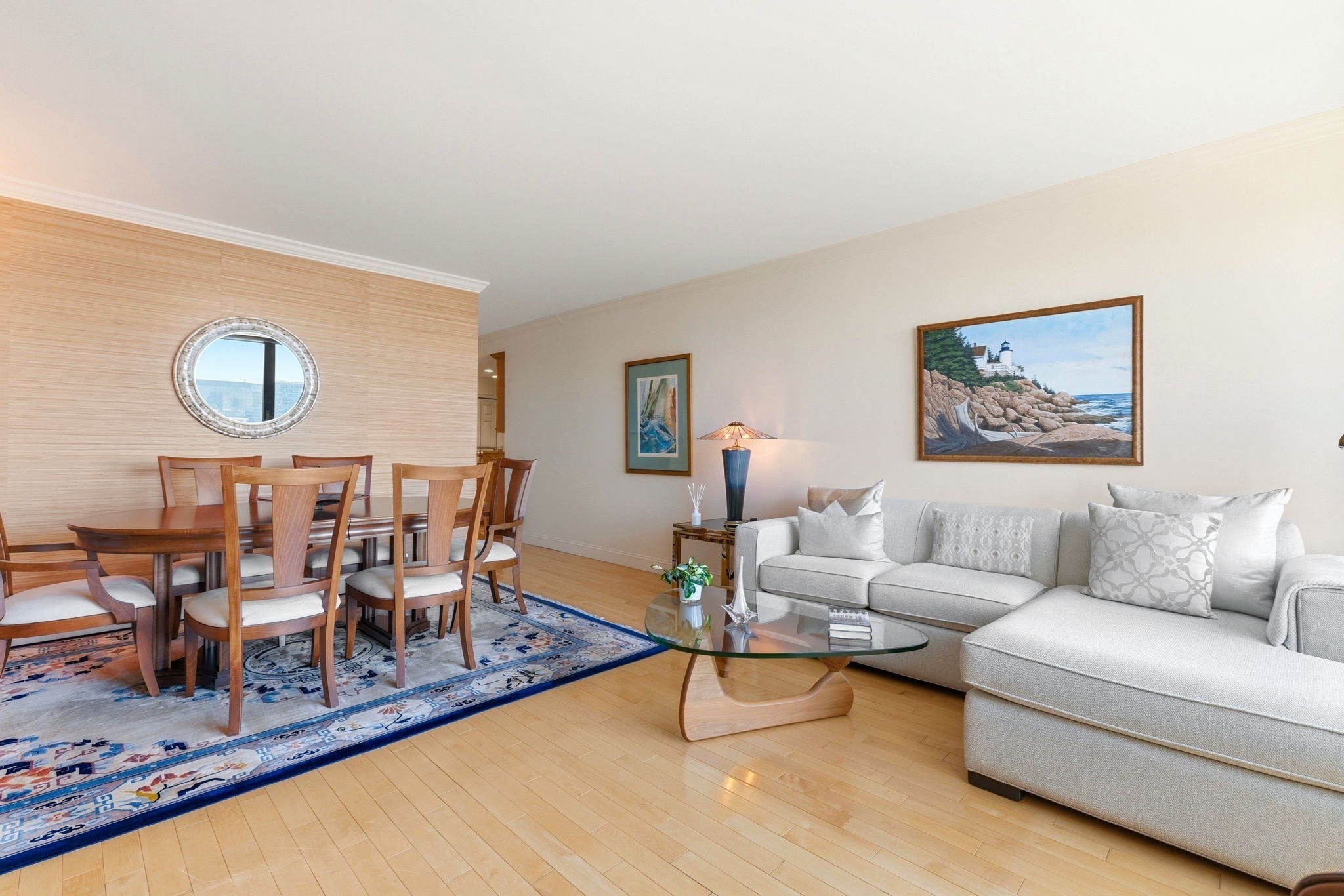 65 E India Row