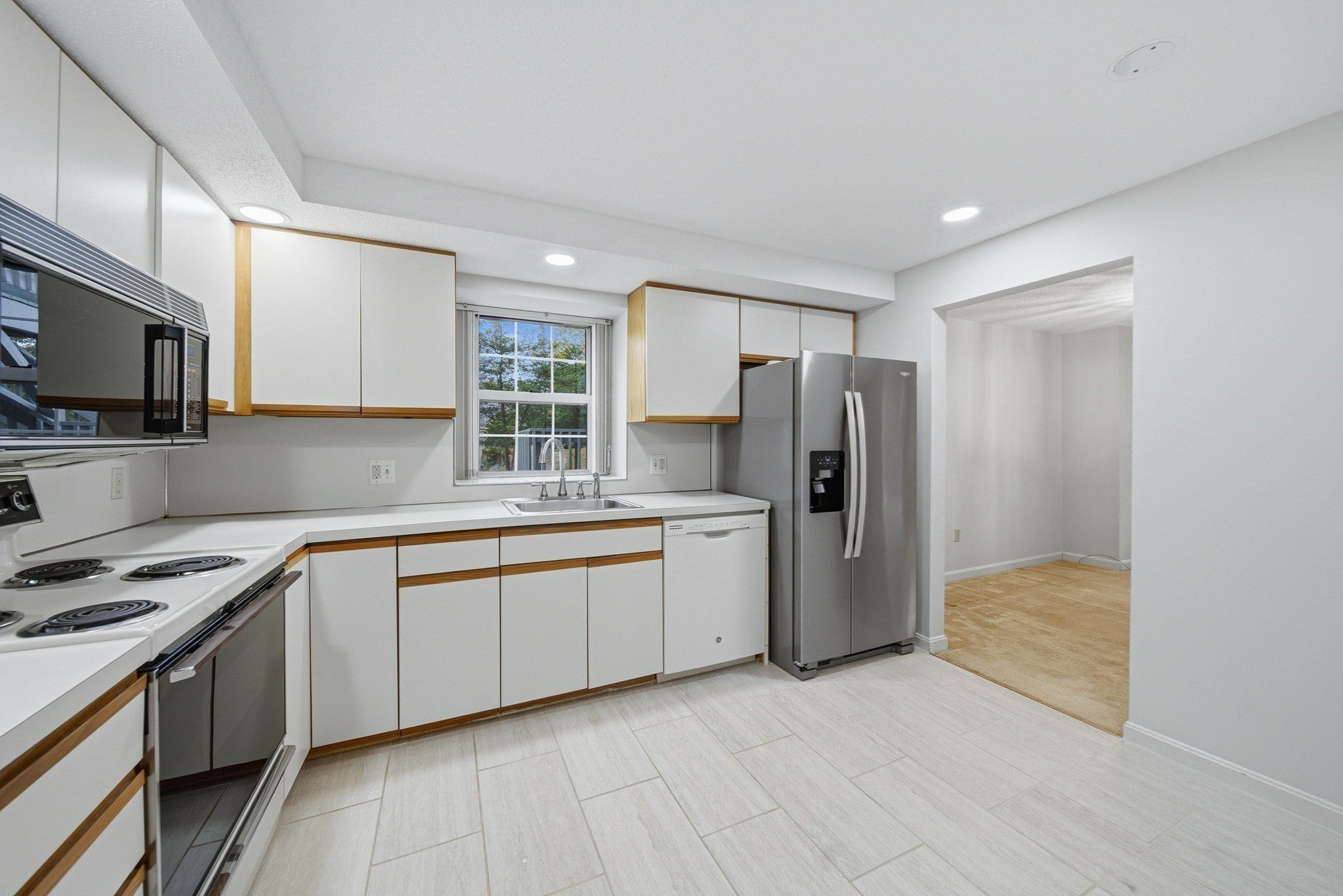 31 Shaw Farm Road #31, Canton, MA Photo #5