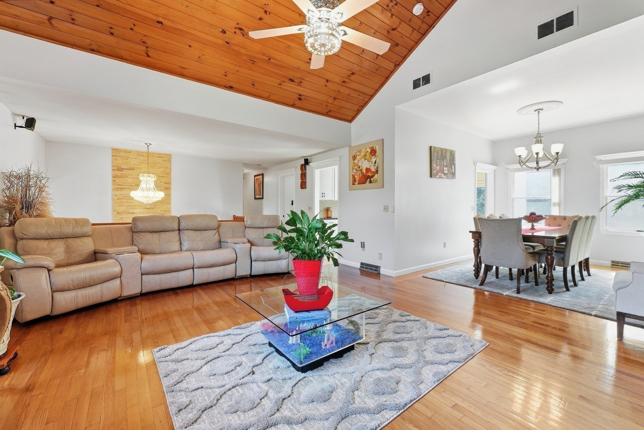 252 Elizabeth Dr, Ludlow, MA, 252 Elizabeth Dr, Ludlow, MA Photo #8